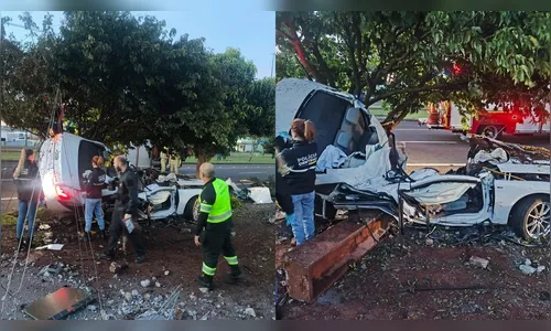 
							Casal morto após carro bater contra poste no PR namorava há 2 meses
						
						