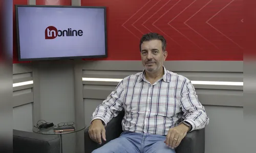 
							Delegado Francischini critica o STF e elogia Flávio Bolsonaro; veja entrevista
						
						