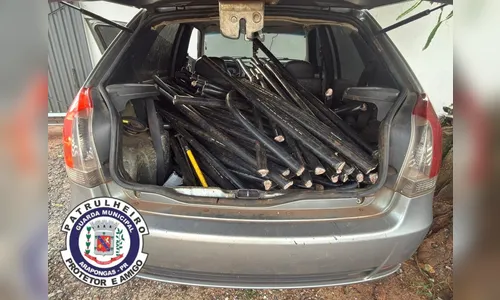 
							Dupla é presa suspeita de furtar cabos telefônicos subterrâneos em Arapongas
						
						