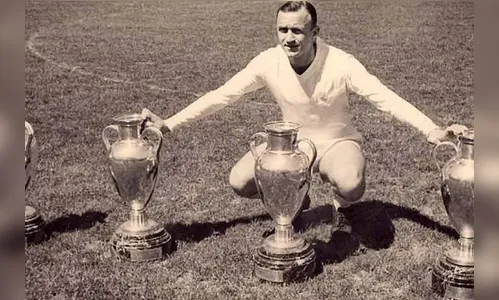 
							Morre aos 96 anos José Emilio Santamaría, ídolo do Real Madrid
						
						