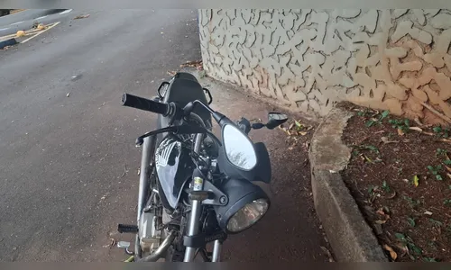 
							Moto bate na traseira de carro e deixa casal ferido em Apucarana
						
						