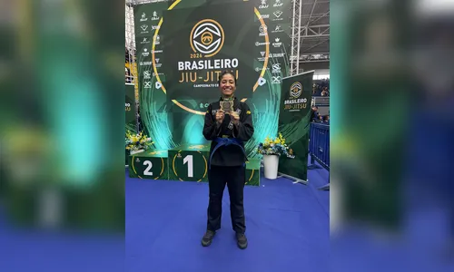 
							Pódio histórico: apucaranense conquista primeiro destaque feminino no Brasileiro de Jiu-Jítsu
						
						