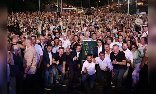 
							Ratinho Jr. inaugura a Ponte de Guaratuba, obra histórica no litoral do PR
						
						