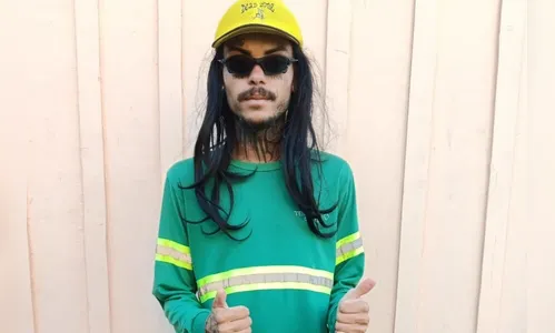 
							Coletor de lixo de Apucarana (PR) faz sucesso na internet como influenciador
						
						