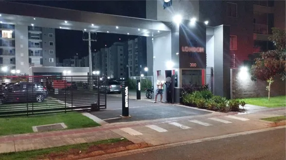 Homem é morto a facada pela esposa em apartamento em Londrina (PR)
