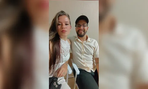 
							Araponguense sobe ao altar após encontrar três medalhinhas de Santo Antônio
						
						