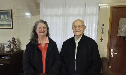 
							Casal de Apucarana celebra 70 anos de união com renovação de votos na Catedral
						
						