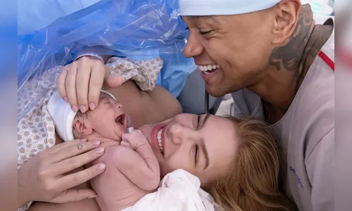 
							Conheça Levi, o segundo filho de Lore Improta e Léo Santana; veja fotos
						
						