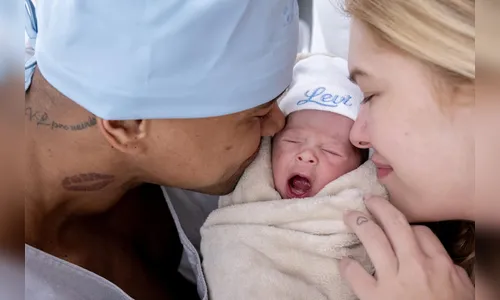 
							Conheça Levi, o segundo filho de Lore Improta e Léo Santana; veja fotos
						
						