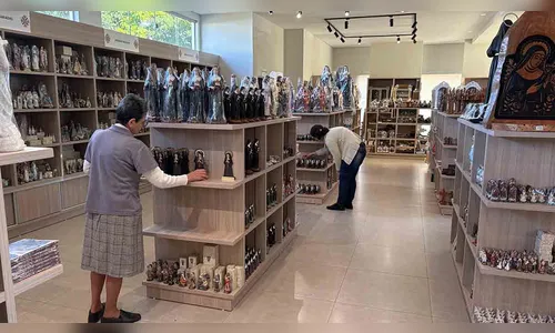 
							Festa de Santa Rita deve reunir milhares de fiéis em Lunardelli neste fim de semana
						
						
