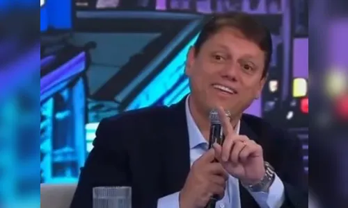 
							Em entrevista, governador de SP cita Apucarana e conta a origem da música 'Boate Azul'
						
						