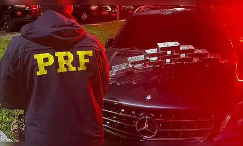 
							Vídeo: casal cai em contradição e é preso com 16,4 kg de crack na fronteira do PR
						
						