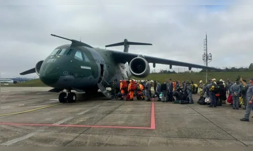 
							Brasil envia segundo voo humanitário à Venezuela; número de mortos sobe para 920
						
						