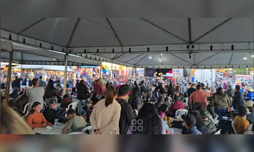 
							Festa junina da paróquia do Dom Romeu consagra tradição em Apucarana
						
						