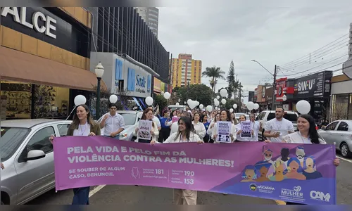 
							Caminhada do Meio-Dia mobiliza Apucarana contra o feminicídio
						
						