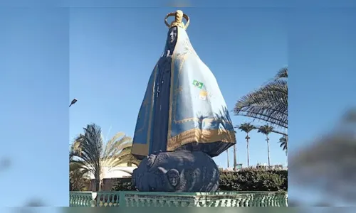 
							Incêndio destrói estátua de Nossa Senhora Aparecida de 10 metros; veja
						
						