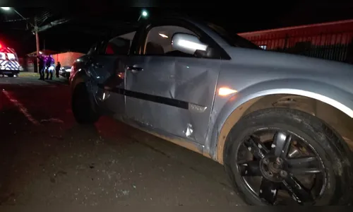 
							Mulher e criança ficam feridas em batida entre Biz e Mégane em Apucarana
						
						