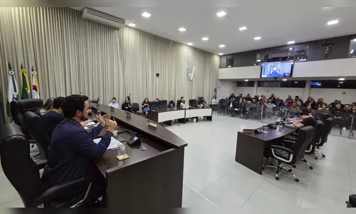 
							Audiência pública para debater crédito de R$ 30 milhões lota Câmara Municipal
						
						