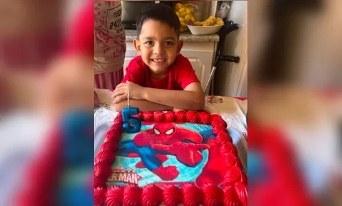 
							Criança morre carbonizada no dia do aniversário de cinco anos no Paraná
						
						