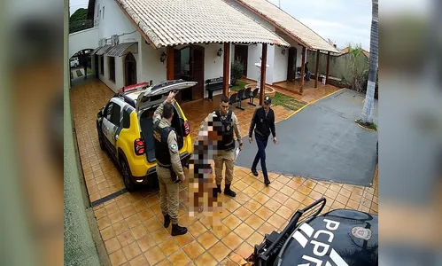
							Pai é preso após arremessar bebê de cinco meses no chão no Paraná
						
						