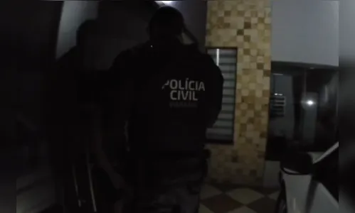 
							Operação da Polícia Civil prende quatro pessoas por roubo de R$ 60 mil em Apucarana
						
						
