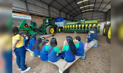 
							Projeto incentiva estudantes e resgata identidade rural em São Pedro do Ivaí
						
						
