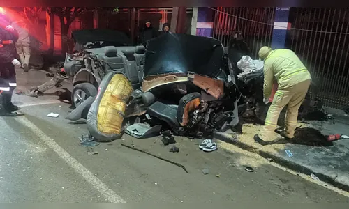 
							Casal fica ferido após grave acidente em Arapongas; Civic ficou destruído
						
						