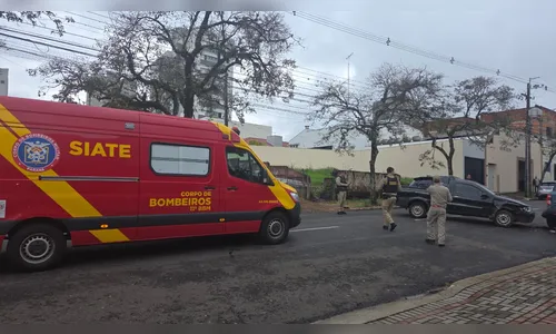 
							Motorista de Fiat Strada fica ferido ao bater em Ford Bronco estacionado em Apucarana
						
						