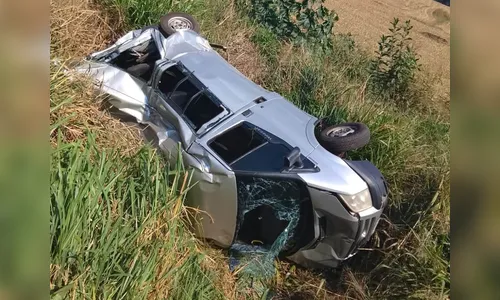 
							Colisão na PR-317 faz caminhão atingir muro de empresa entre Maringá e Iguaraçu
						
						