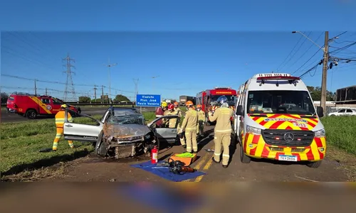 
							Homem fica ferido após picape capotar na BR-369 em Apucarana
						
						