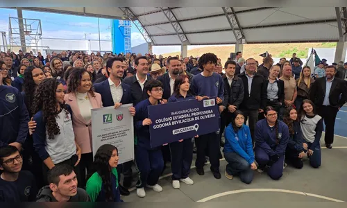 
							Governador Ratinho Junior inaugura novo prédio para colégio estadual na Vila Reis
						
						