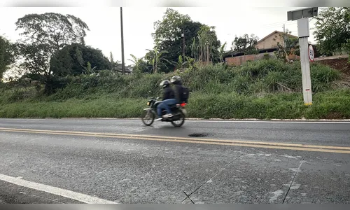 
							Buracos na Avenida Brasil preocupam motoristas e aumentam risco de acidentes
						
						