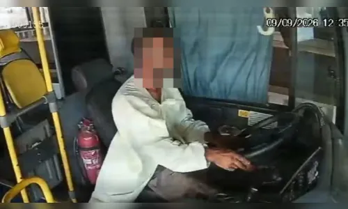 
							Paciente foge do hospital, furta ônibus e vai preso após confusão no trânsito
						
						