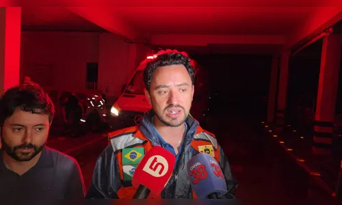 
							Prefeito Rodolfo Mota aciona Defesa Civil estadual e nacional após temporal em Apucarana (PR)
						
						