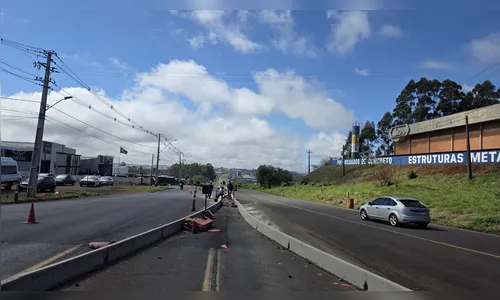 
							Rotatória na Avenida Minas Gerais é alvo de reclamações após morte de jovem em Apucarana
						
						