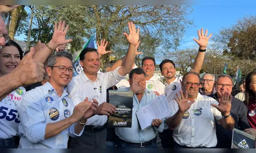
							Amuvi entrega demandas do Vale do Ivaí a Sandro Alex
						
						