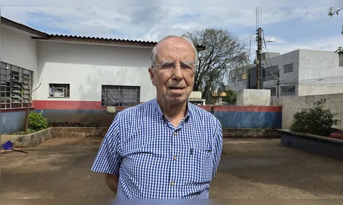 Aos 86 anos, mesário mantém dedicação às eleições em Apucarana