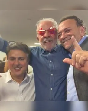 Veja o momento em que Lula recebe confirmação de que foi reeleito