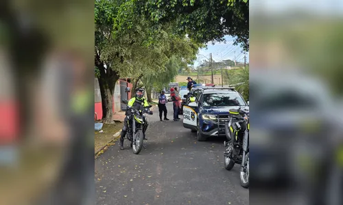 
							GCM e agentes de trânsito se fantasiam de super-heróis e distribuem doces em Apucarana
						
						