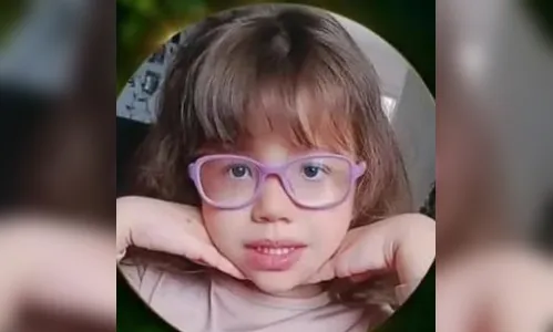 
							Menina de três anos morre atingida por trave durante festa de Dia das Crianças no PR
						
						