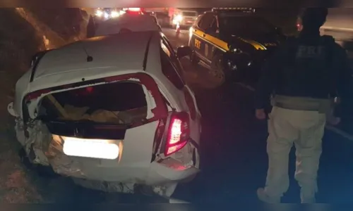 
							Após perseguição, PRF apreende 347 quilos de maconha, recupera carro e prende dupla
						
						