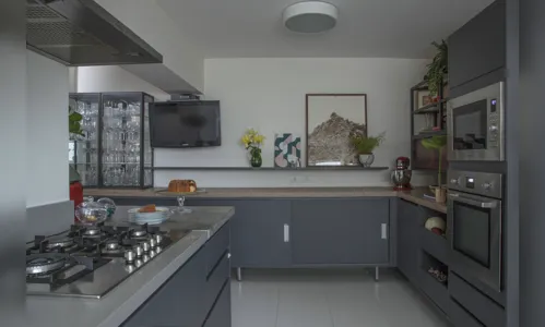 
							Mobiliário bem planejado é o segredo para conquistar uma cozinha moderna e funcional
						
						