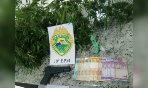 
							Homem é preso pela PM com maconha e simulacro no Djalma Mendes
						
						
