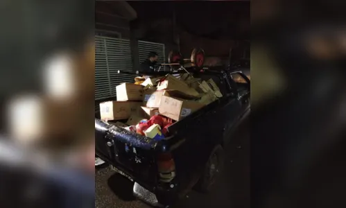 
							PM de Apucarana prende ladrões e recupera carga roubada na madrugada
						
						