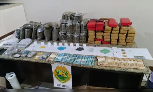 
							PM prende traficante e apreende mais de R$ 200 mil em drogas
						
						