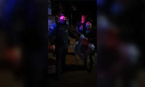 
							GCM de Apucarana distribui cobertores para moradores de rua
						
						
