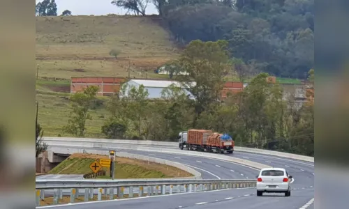 
							Viaduto do Contorno Sul é liberado para o tráfego
						
						