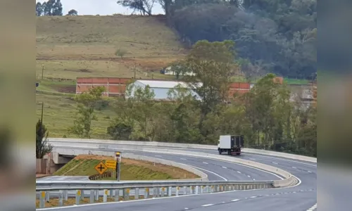 
							Viaduto do Contorno Sul é liberado para o tráfego
						
						