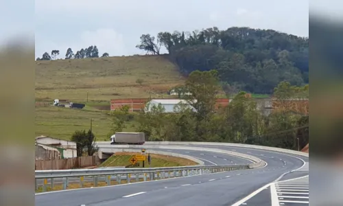 
							Viaduto do Contorno Sul é liberado para o tráfego
						
						