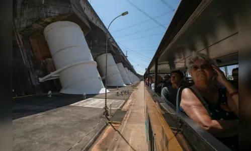 
							Turismo da usina de Itaipu volta a abrir na quarta-feira, 22
						
						
